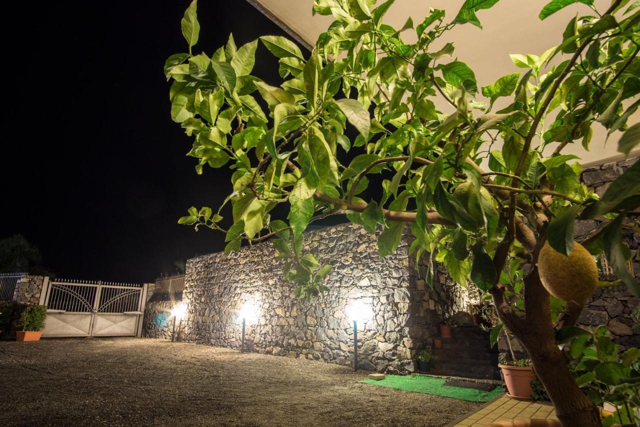 פיידימונטה אטנאו Villa Gusmano מראה חיצוני תמונה